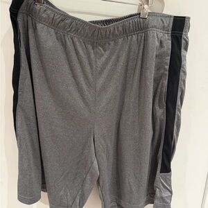 Old navy Gray Men's Athletic Shorts (c)